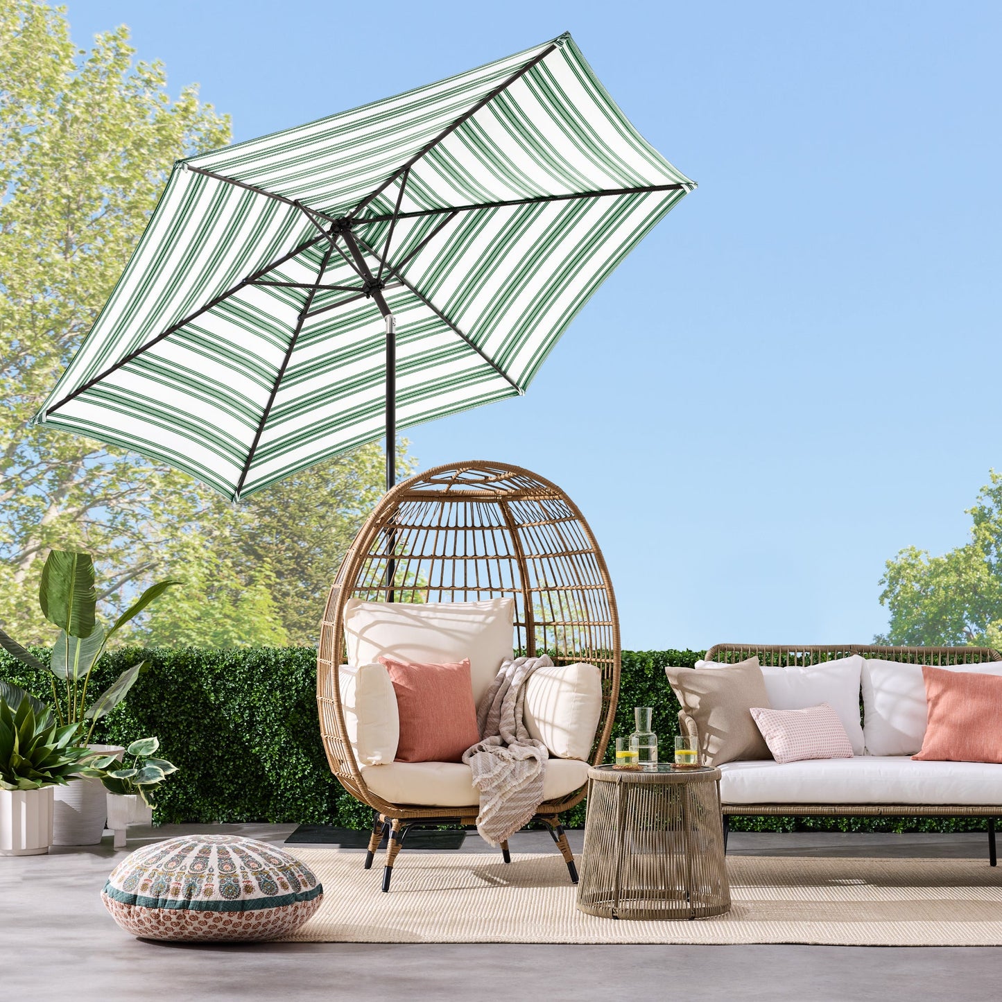 Outdoor Steel Striped Market Patio Umbrella w/ Tilt, Crank Lift - 10ft